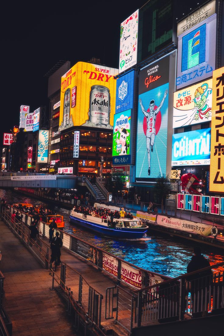 Cultural vibrance shines at osaka